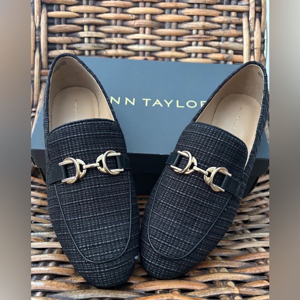 Ann Taylor NWT Chain Bit Straw Loafer-Size 8 - Picture 10 of 16